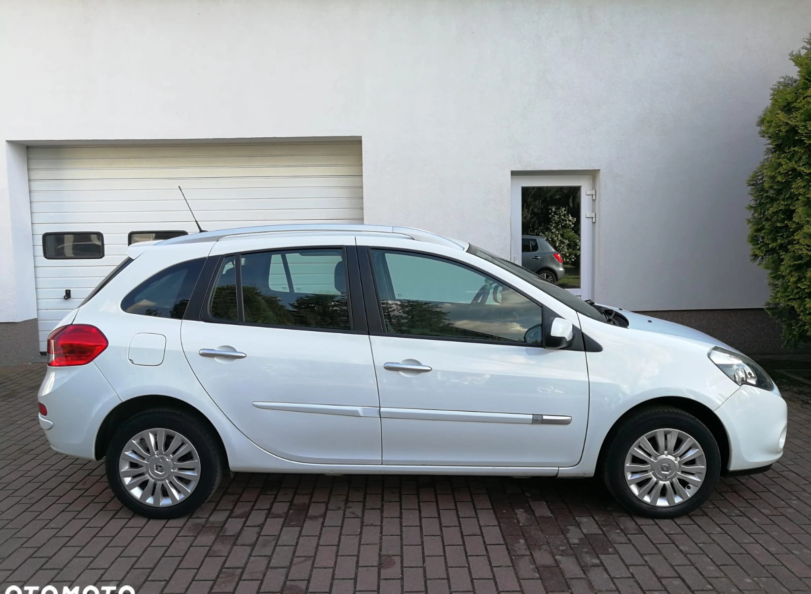 Renault Clio cena 20500 przebieg: 131000, rok produkcji 2012 z Oleśnica małe 46